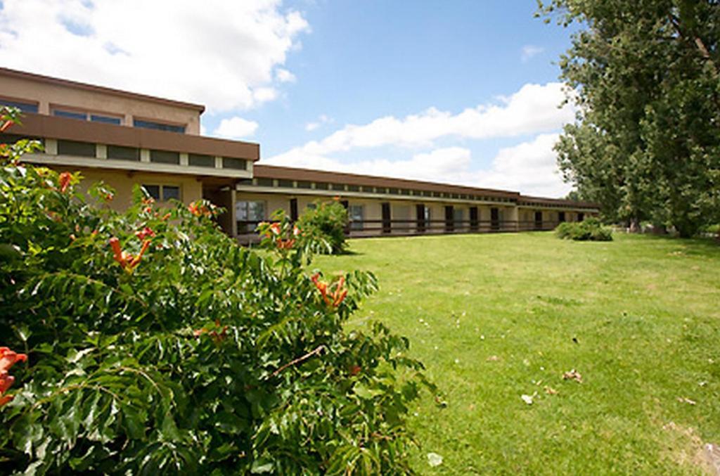 Logis Hôtel Restaurant La Vieille Ferme, Mâcon Nord Sancé Exterior foto