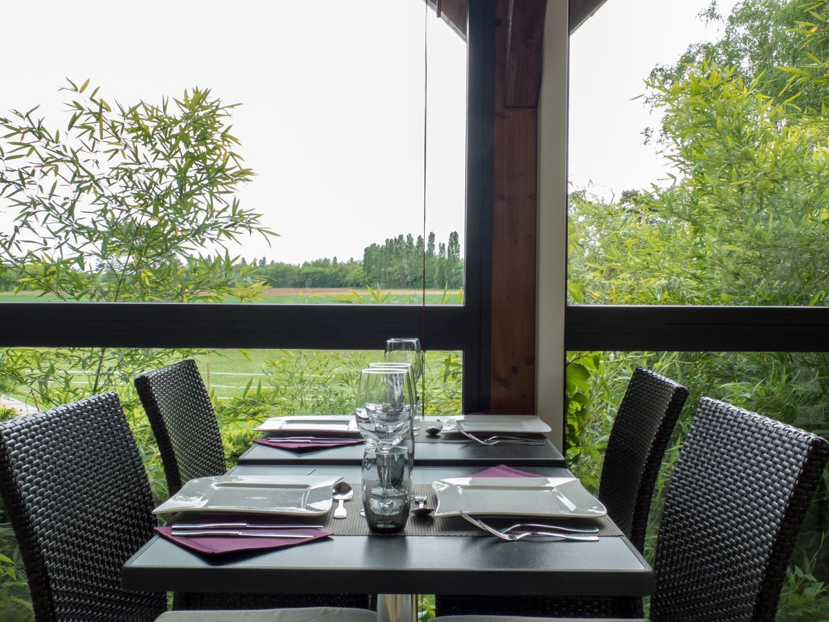 Logis Hôtel Restaurant La Vieille Ferme, Mâcon Nord Sancé Exterior foto